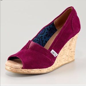 Toms wedge | red wine garnet color | size 7.5